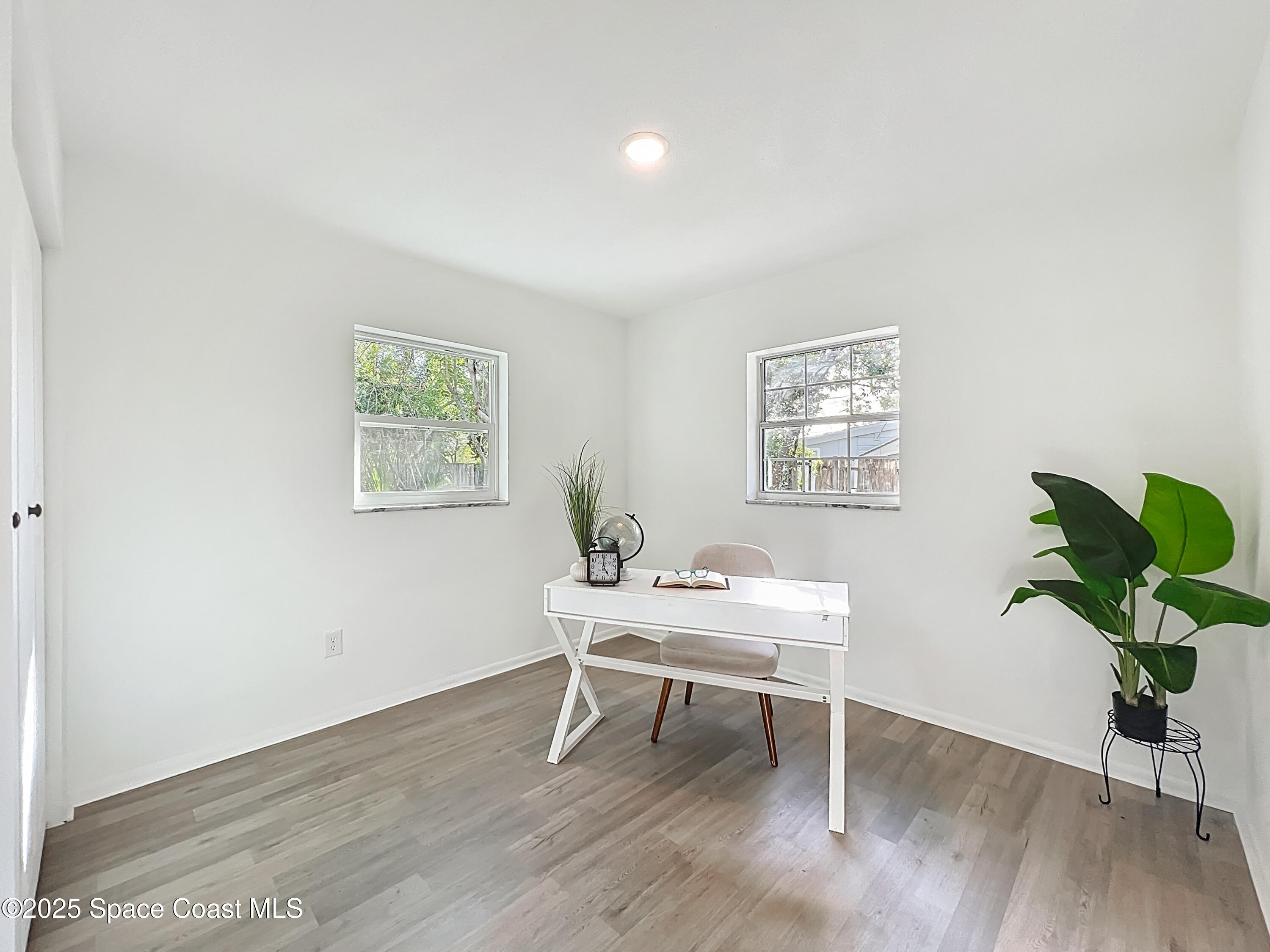 983 Vangi Lane Northeast Palm Bay, FL 32905 - Photo 30 of 35 Guest bedroom 1