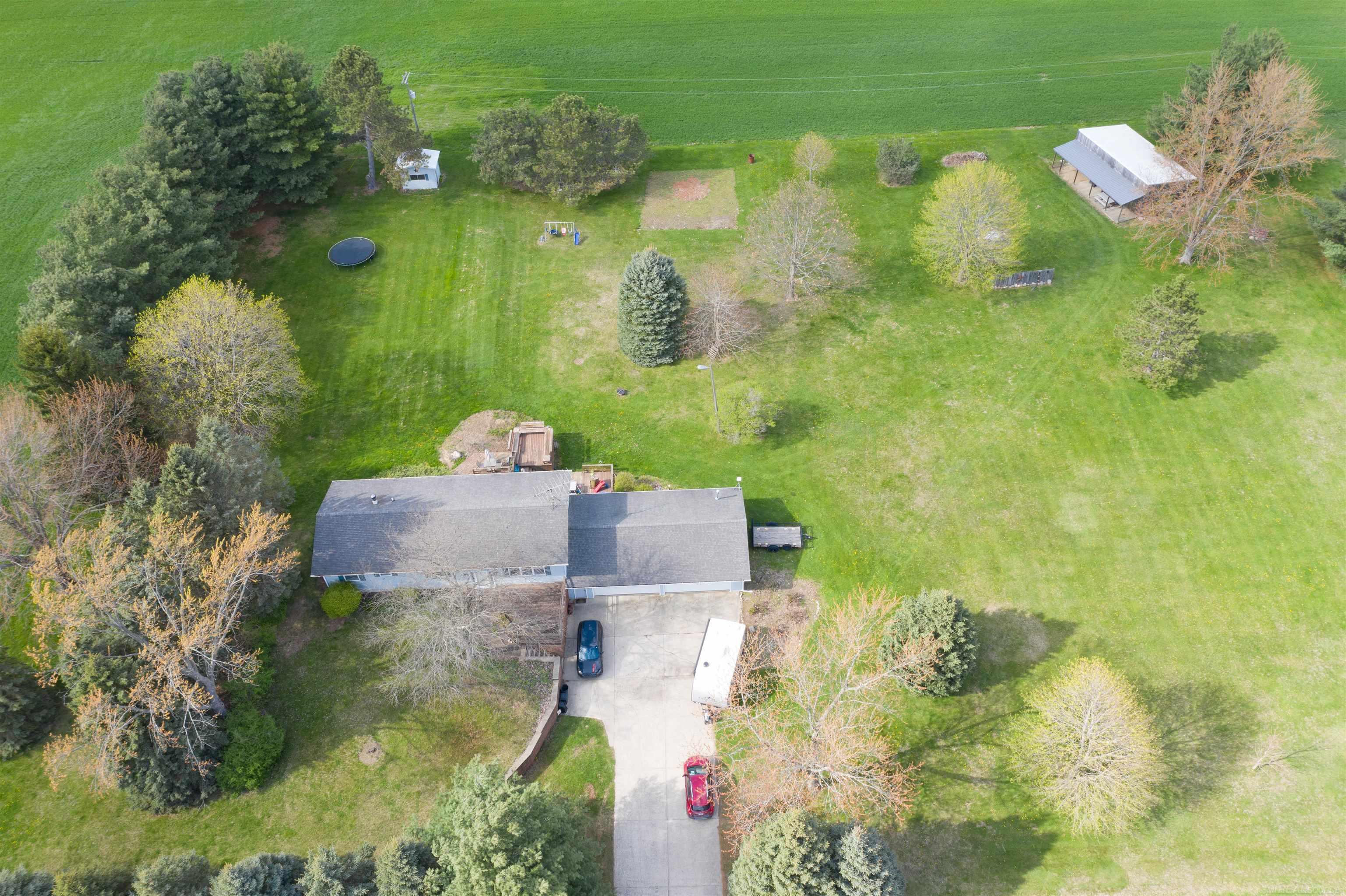5820 Lynd Road Marlette, MI 48453 - Photo 13 of 54