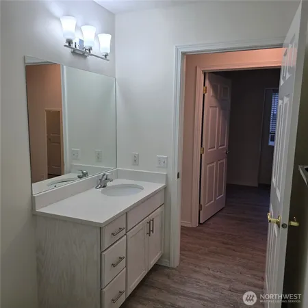 $2,100 | 818 East Washington Place, Sequim, WA 98382