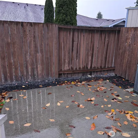 $2,100 | 818 East Washington Place, Sequim, WA 98382