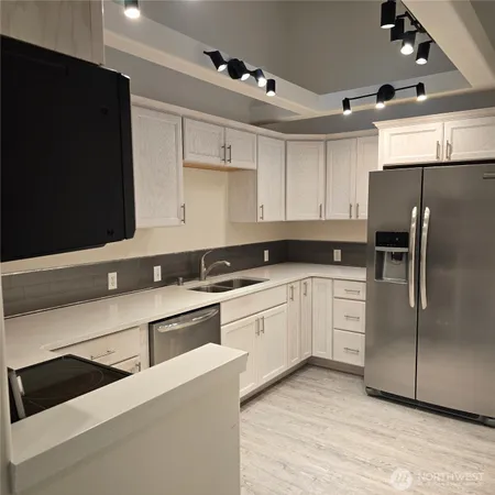 $2,100 | 818 East Washington Place, Sequim, WA 98382