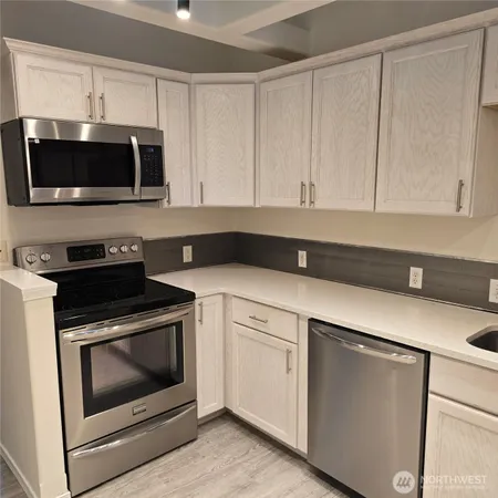 $2,100 | 818 East Washington Place, Sequim, WA 98382