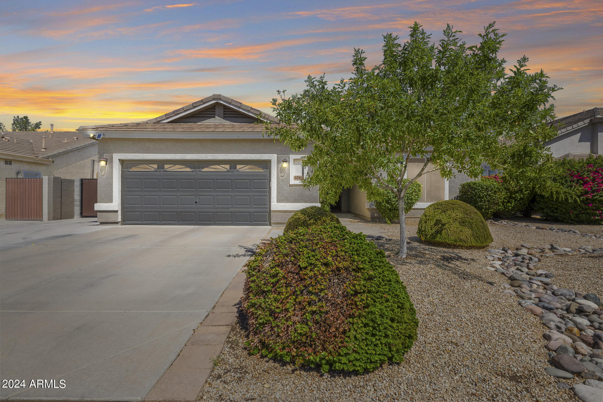 4240 East Del Rio Street Gilbert, AZ 85295 - Photo 1 of 62 1-102