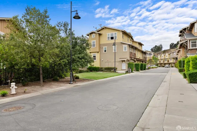 $1,090,000 | 219 East Crystal Cove Terrace, San Francisco, CA 94134