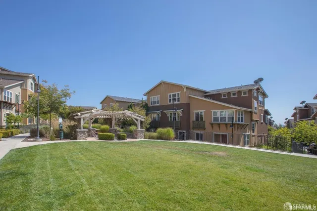 $1,090,000 | 219 East Crystal Cove Terrace, San Francisco, CA 94134
