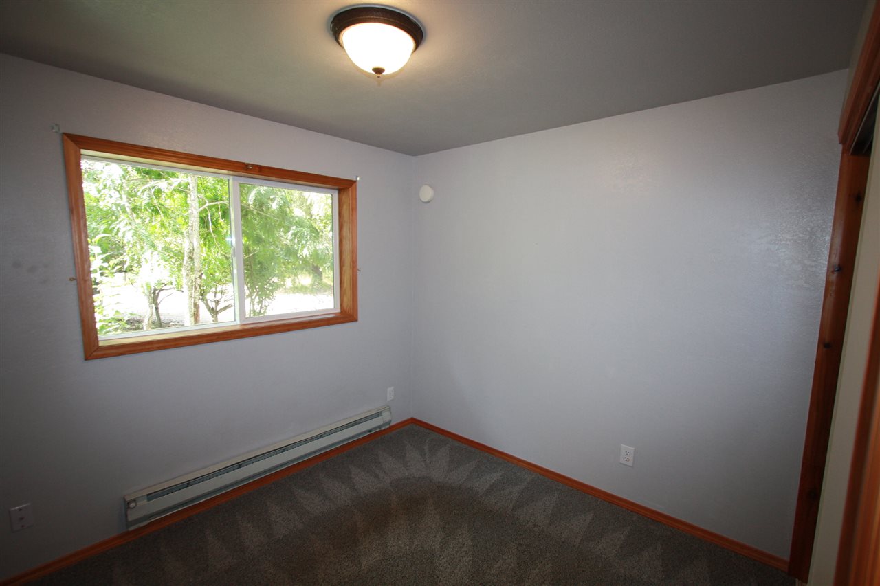 4899 Merritt Road Clayton, WA 99110 - Photo 14 of 20