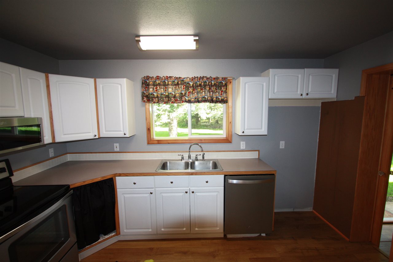 4899 Merritt Road Clayton, WA 99110 - Photo 18 of 20