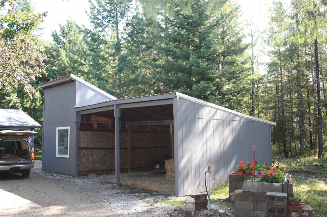 4899 Merritt Road Clayton, WA 99110 - Photo 4 of 20