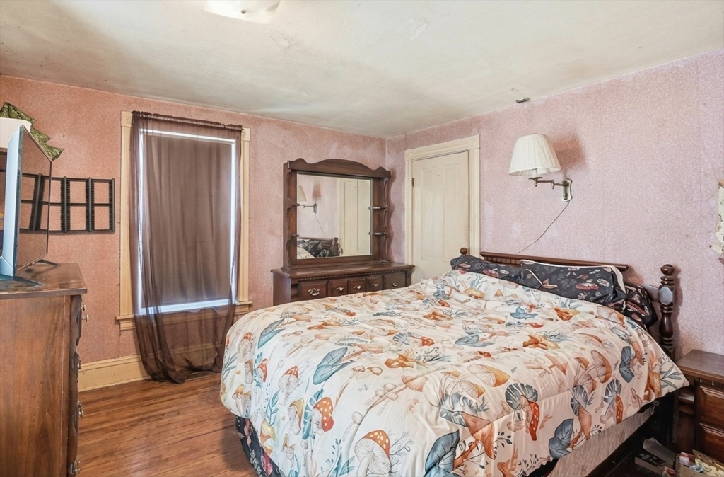 5 Russell Avenue Ashburnham, MA 01430 - Photo 14 of 26