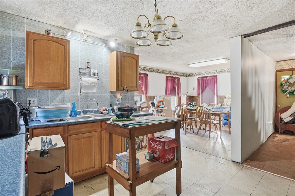 5 Russell Avenue Ashburnham, MA 01430 - Photo 7 of 26