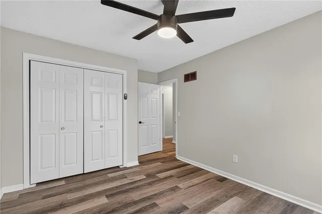 $424,000 | 21217 West 55th Terrace, Shawnee, KS 66218