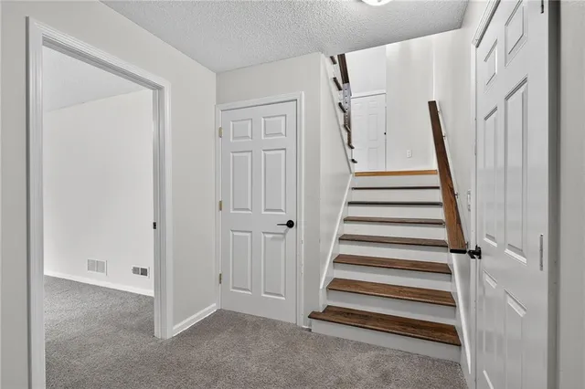 $424,000 | 21217 West 55th Terrace, Shawnee, KS 66218