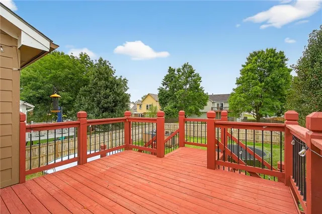 $424,000 | 21217 West 55th Terrace, Shawnee, KS 66218