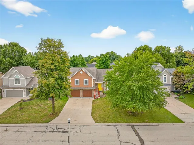 $424,000 | 21217 West 55th Terrace, Shawnee, KS 66218