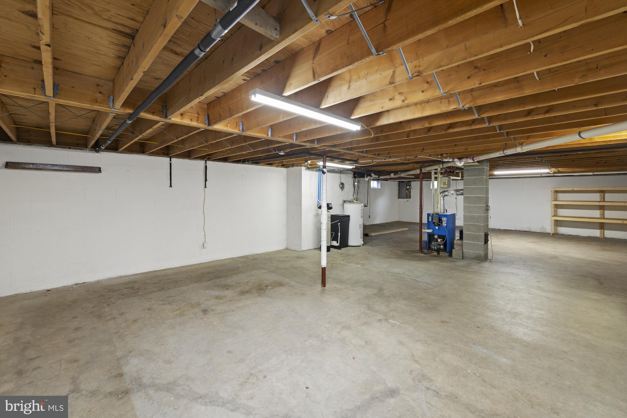 617 Heritage Drive Gettysburg, PA 17325 - Photo 34 of 56 a view of garage