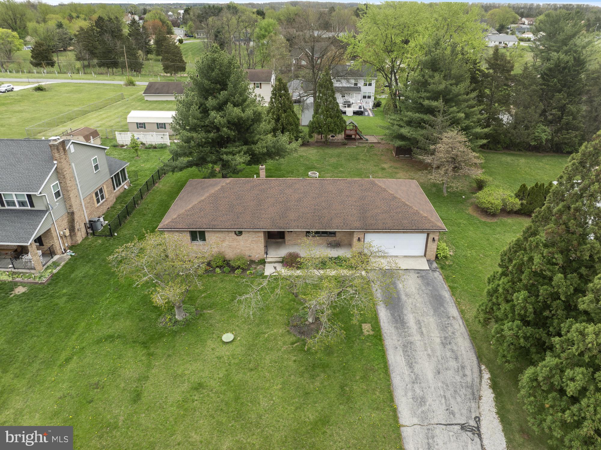 617 Heritage Drive Gettysburg, PA 17325 - Photo 44 of 56 an aerial view of a house with a yard