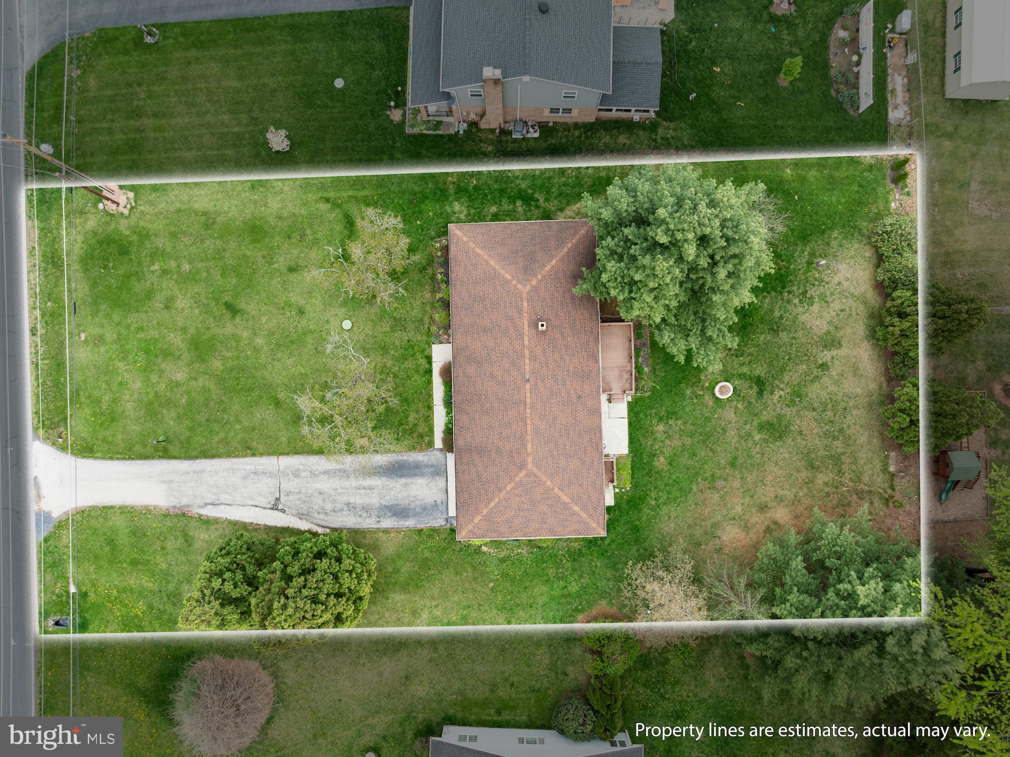 617 Heritage Drive Gettysburg, PA 17325 - Photo 46 of 56 an aerial view of a house