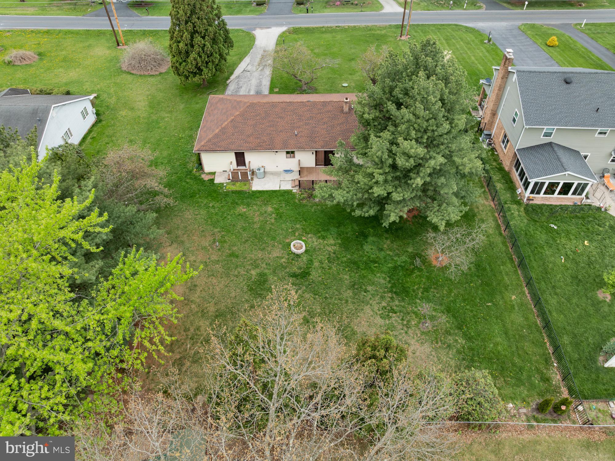 617 Heritage Drive Gettysburg, PA 17325 - Photo 47 of 56 a aerial view of a house with garden