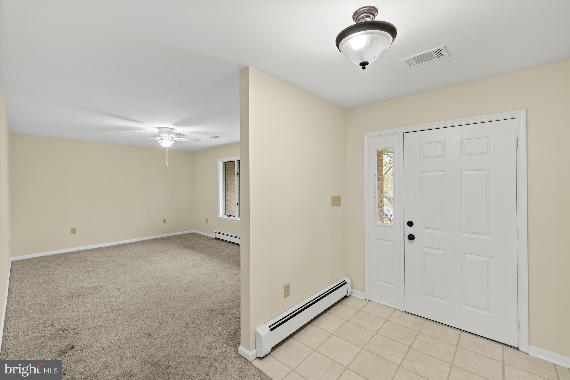 617 Heritage Drive Gettysburg, PA 17325 - Photo 5 of 56 a view of an empty room