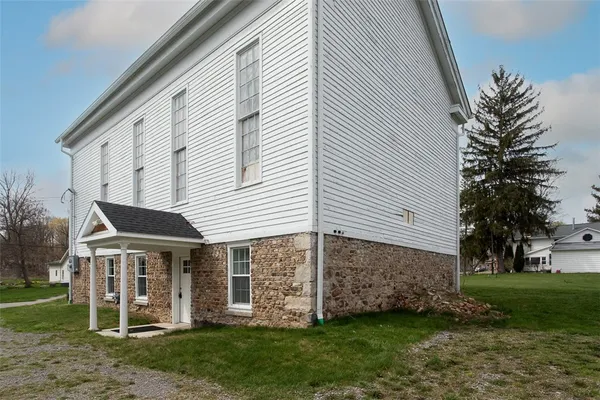 $129,900 | 3333 Fowlerville Road, York, NY 14423