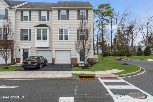 $545,000 | 101 Spirit Way, Unit 301, Brick, NJ 08723