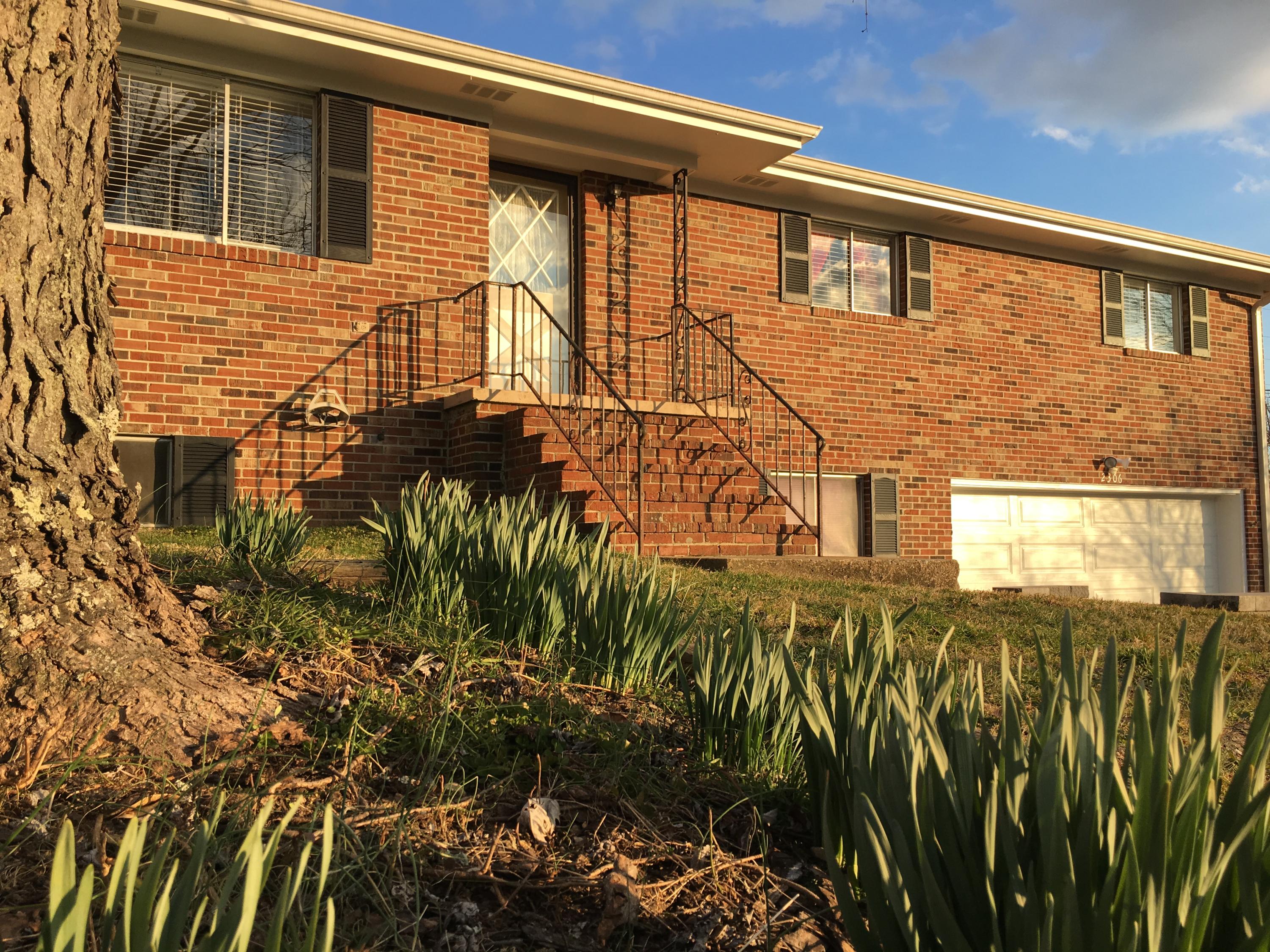 2306 Rodeo Drive Chattanooga, TN 37421 - Photo 48 of 63 016