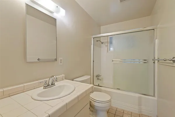 $409,950 | 1606 West Lockeford Street, Lodi, CA 95242