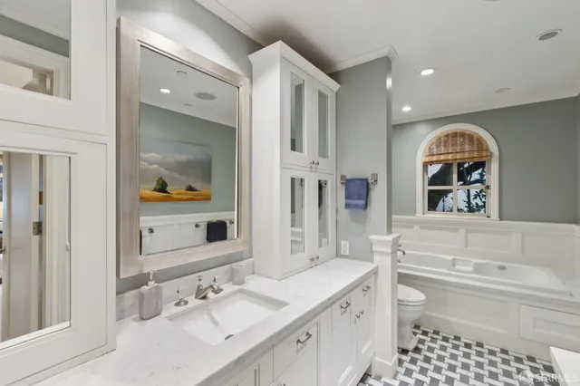 $1,395,000 | 1150 Lombard Street, Unit 18, San Francisco, CA 94109