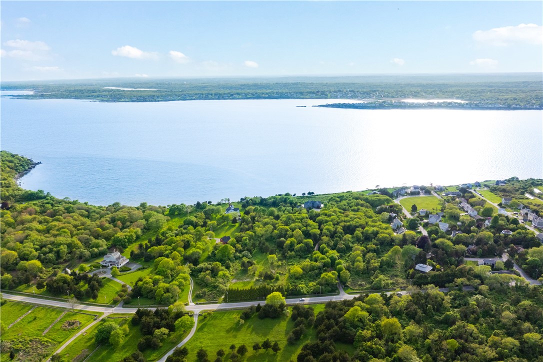 424 Beavertail Road Jamestown, RI 02835 - Photo 13 of 14