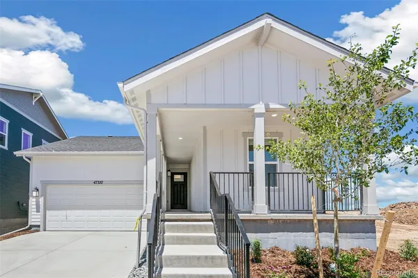 $432,990 | 47357 Bluebell Avenue, Bennett, CO 80102