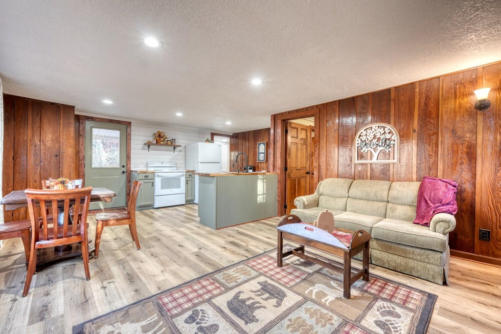 408 Smith Road Brasstown, NC 28902 - Photo 6 of 38