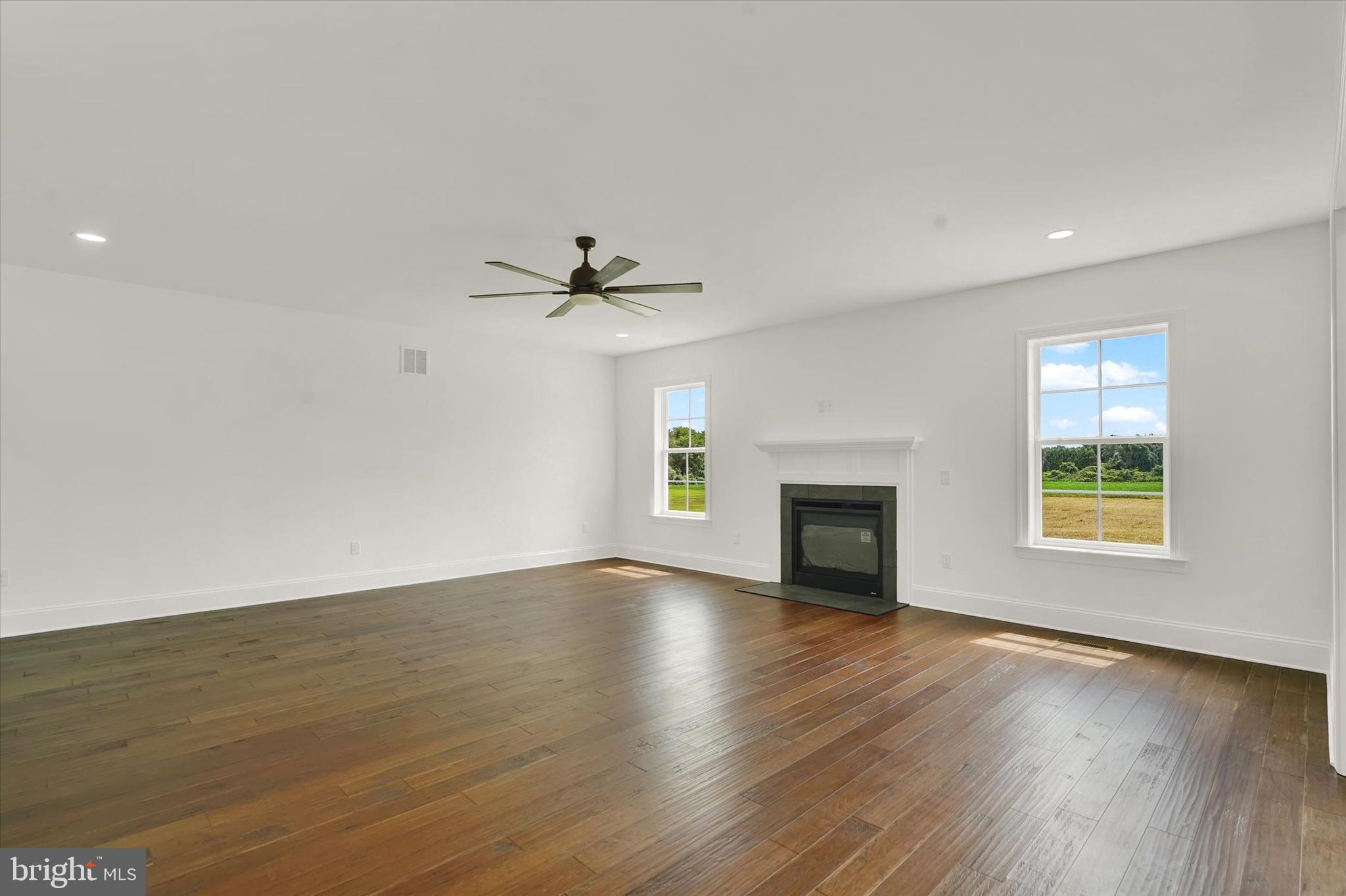 103 Knightsbridge Road Middletown, DE 19709 - Photo 7 of 49 Striking Wood Floors