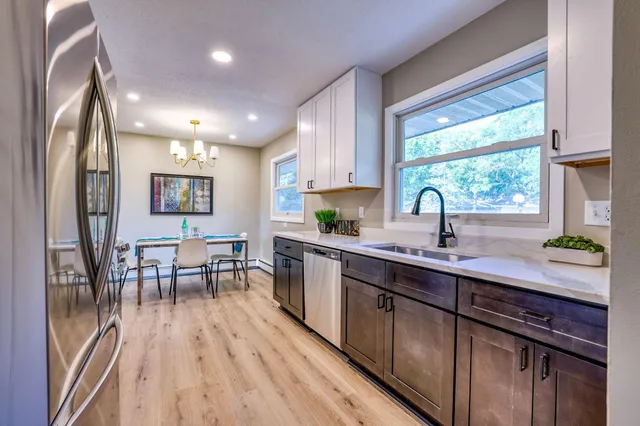 $374,900 | 10917 Southview Drive, Burnsville, MN 55337