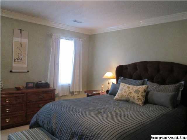 175 Stonebridge Circle Pelham, AL 35124 - Photo 7 of 20