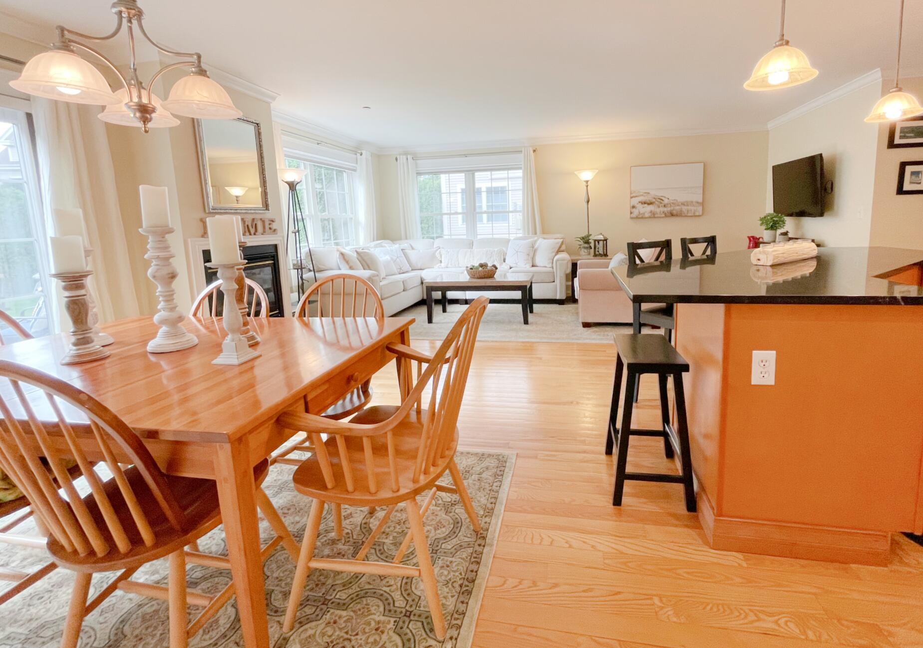 181 Ridge Road, Unit 33 Portland, ME 04103 - Photo 18 of 45 Dining to Living