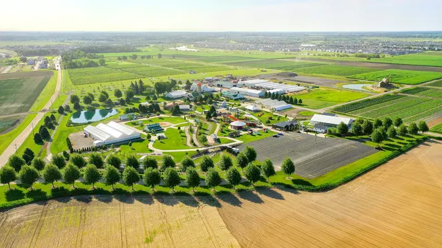 $339,990 | 2666 Arrowhead Drive, Pingree Grove, IL 60140