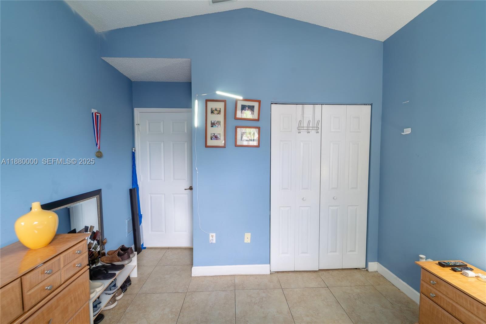 983 Northeast 42nd Place Homestead, FL 33033 - Photo 12 of 51