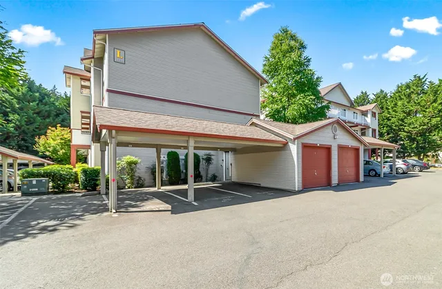a view of a house with a outdoor space