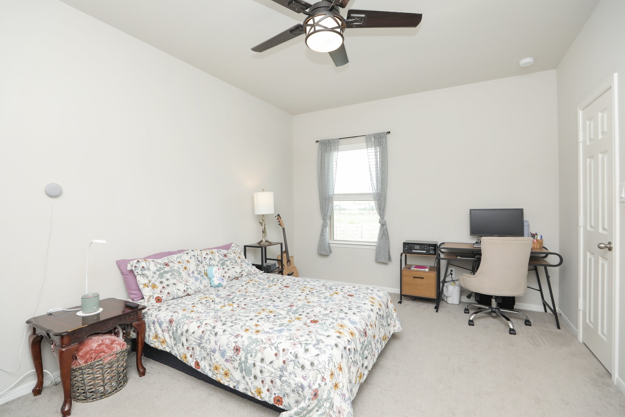 2401 Sequoia Grove Drive Rosharon, TX 77583 - Photo 28 of 39 3 of 3 upstairs bedrooms OVER SIZED. Ceiling FAN Light Filled & HIGH Ceilings. HUGE CLOSET TOO