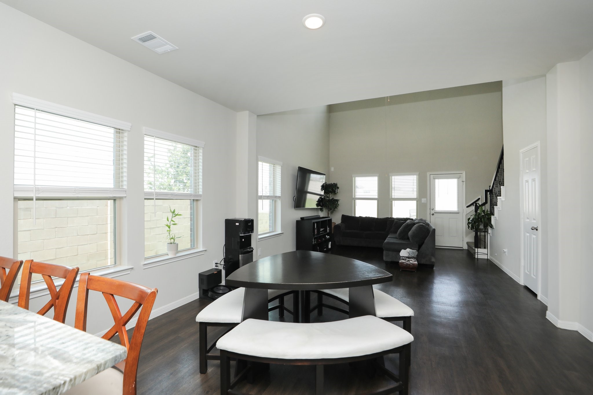 2401 Sequoia Grove Drive Rosharon, TX 77583 - Photo 8 of 39 DINING/LIVING- Stairs leads to second floor (3) additional bedrooms, (2) additional bathrooms and DEN AREA