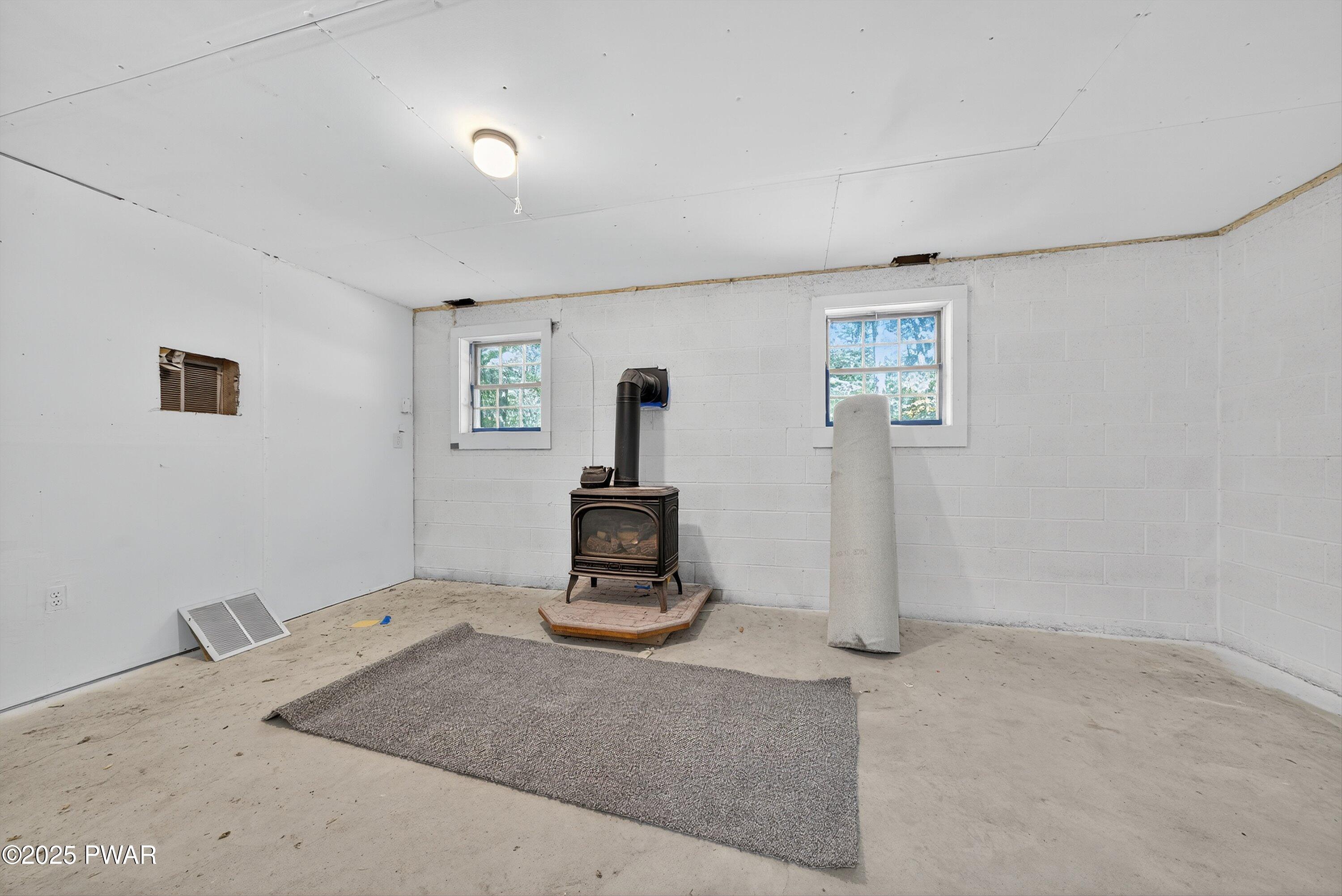 114 Chestnut Hill Road Shohola, PA 18458 - Photo 39 of 58 45-HTV2049