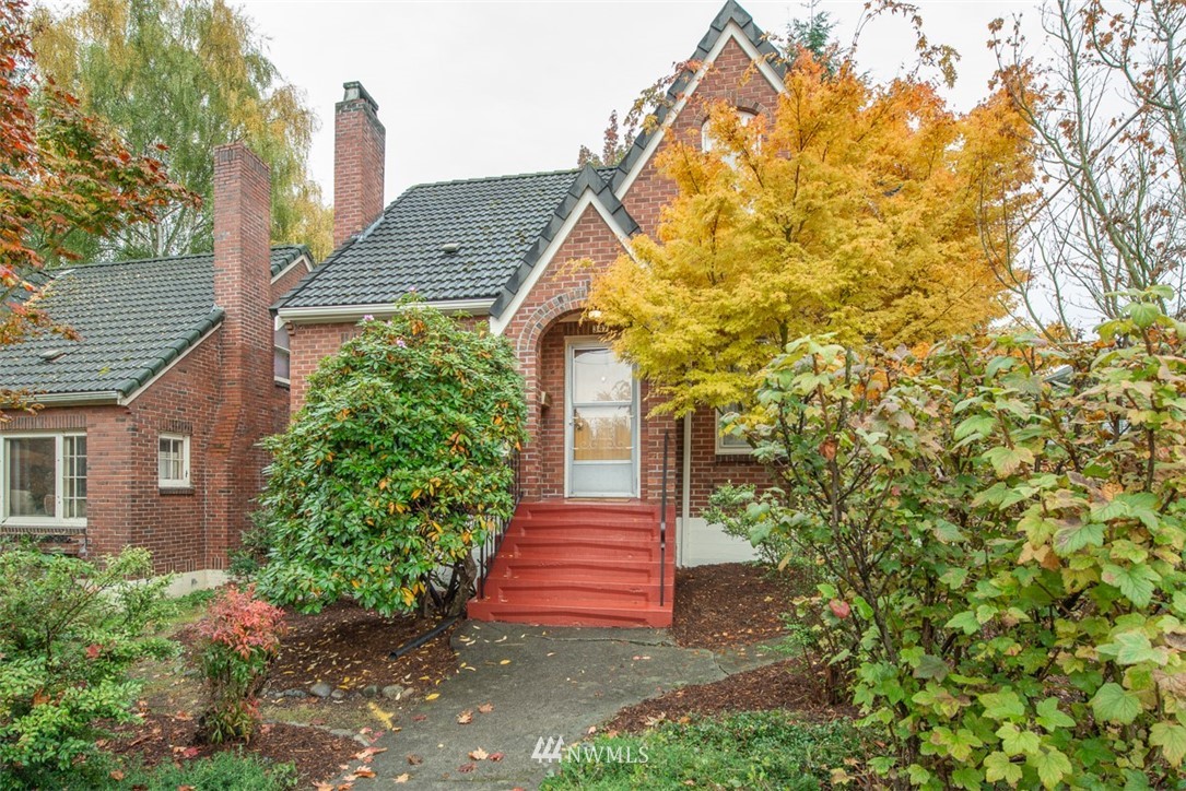 347 North 80th Street Seattle, WA 98103 - Photo 1 of 25 Gallery Image 1