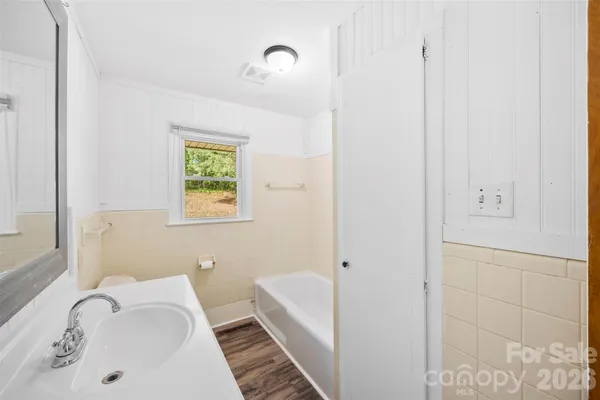 a view of livingroom with hardwood