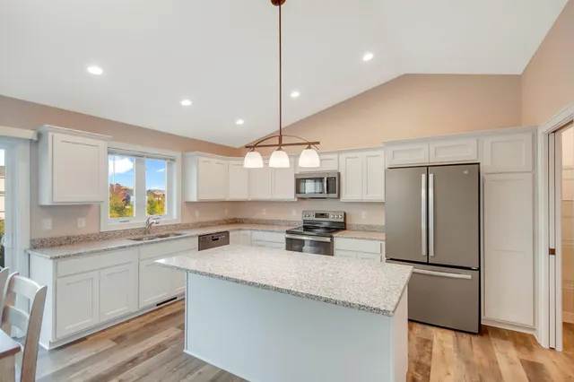 $425,000 | 1337 Aspen Drive, St. Croix Falls, WI 54024