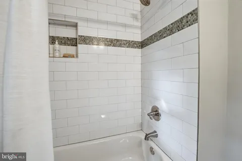 $997,000 | 2722 Hickory Street, Alexandria, VA 22305