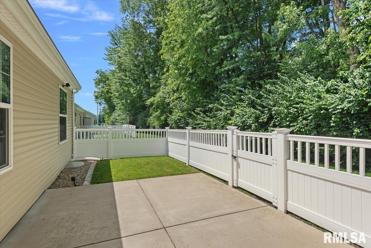 2800 Vía Rosso, Unit 631 Springfield, IL 62703 - Photo 33 of 39