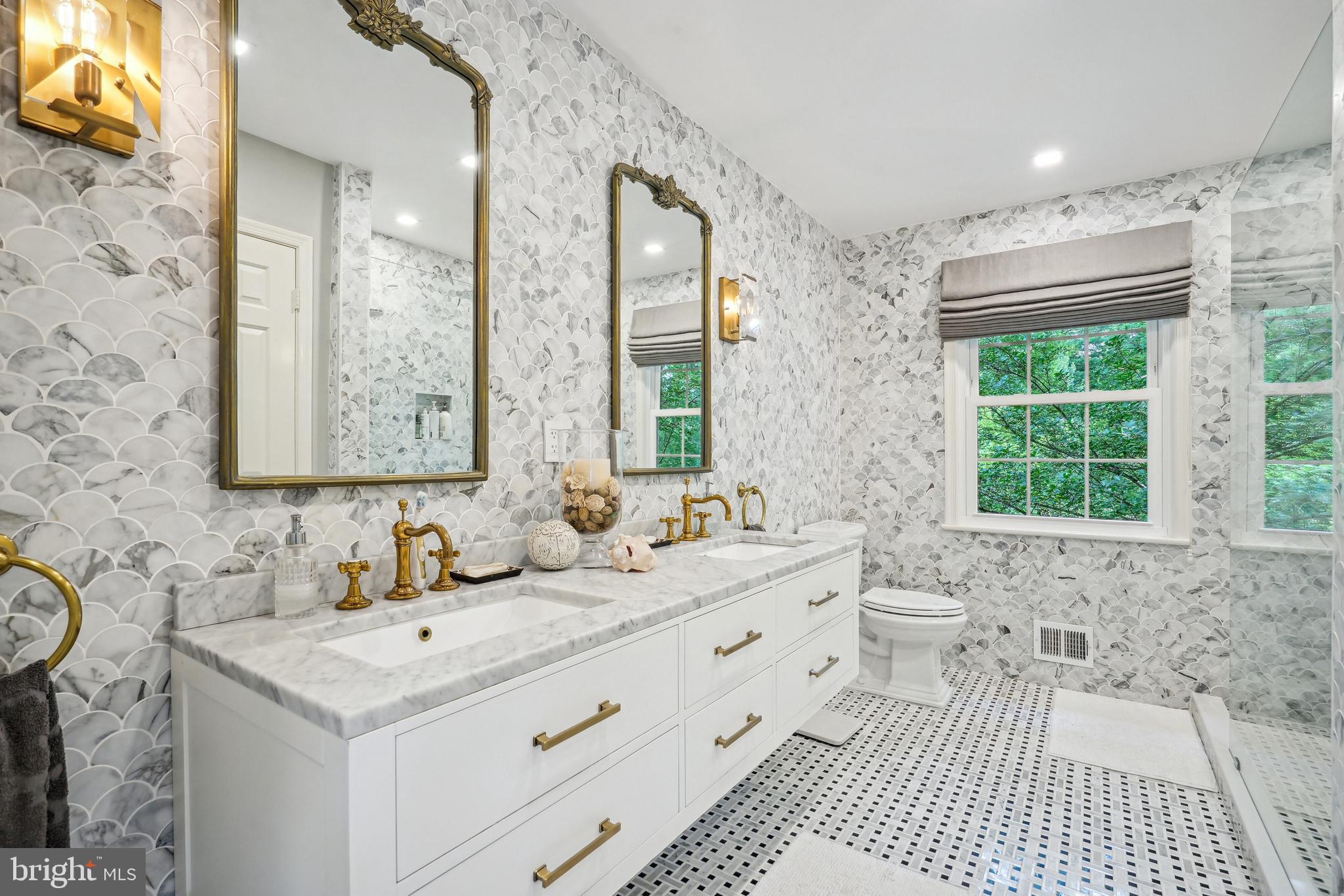 4903 Baltan Road Bethesda, MD 20816 - Photo 14 of 31 Primary Bathroom