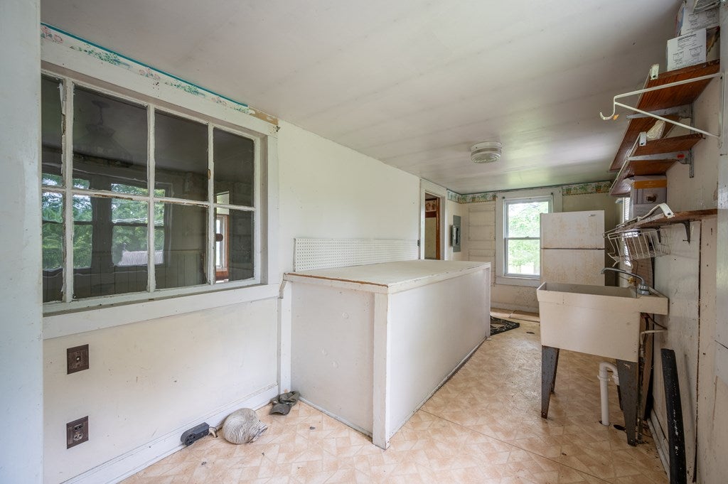 1720 West Ridge Road Wytheville, VA 24382 - Photo 31 of 70 Gallery Image 31