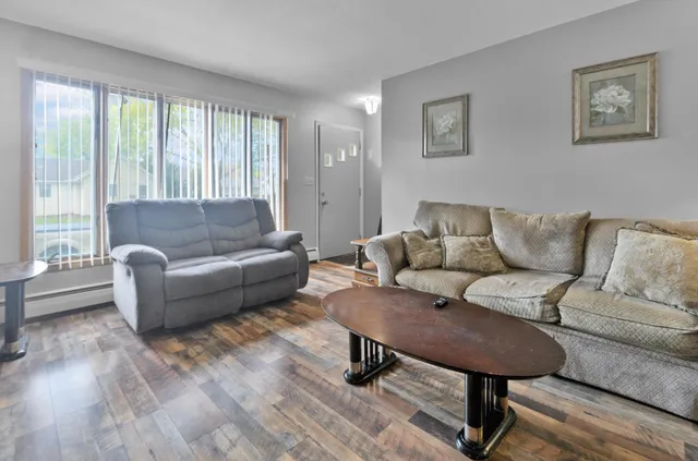 $475,000 | 851 5th Avenue South, South St. Paul, MN 55075