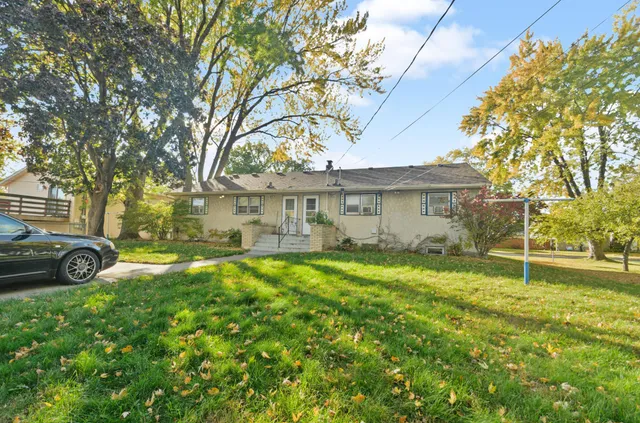 $475,000 | 851 5th Avenue South, South St. Paul, MN 55075